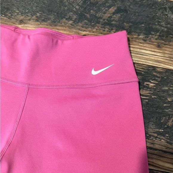NWOT Nike Women's Pink biker Shorts - Picture 2 of 7